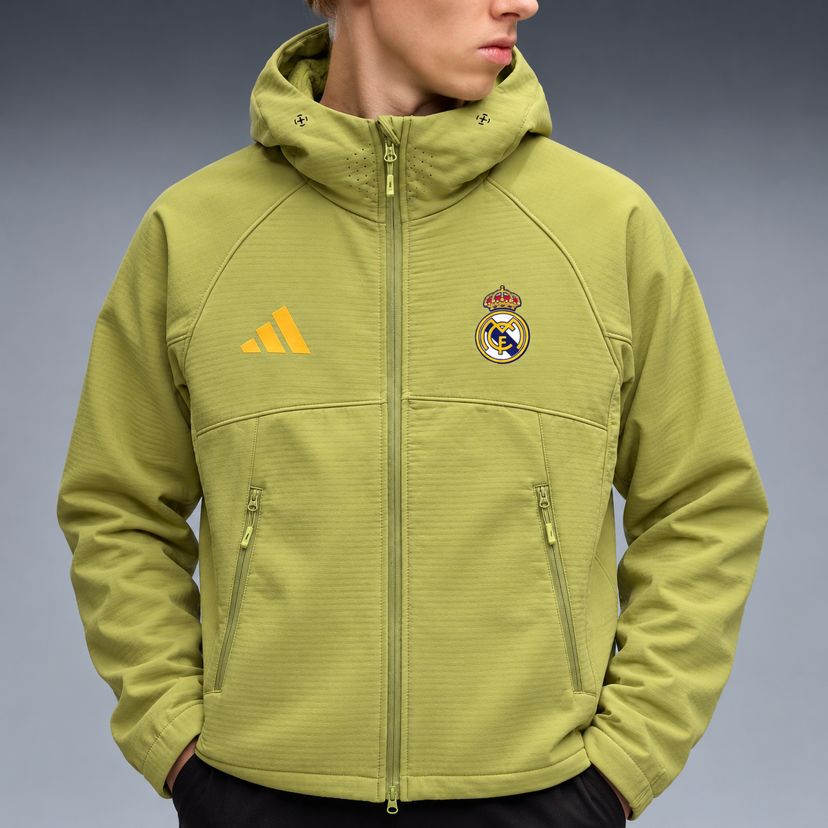 fd-gen yp-adidas-real-madrid-softshell-jacket-89566--olive-green detalhe-peito