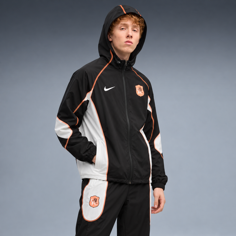 fd-gen yp-nike-chelsea-hooded-tracksuit-black-white-orange-116 tres-quartos