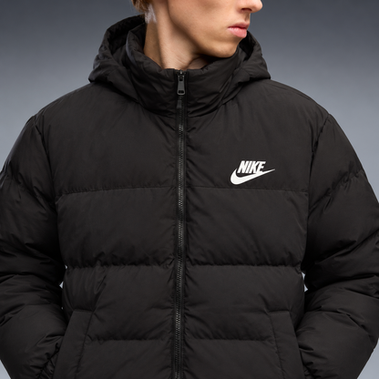 fd-gen yp-nike-hooded-puffer-jacket-29487--black detalhe-peito